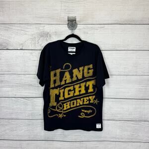 Wrangler x Lainey Wilson Women's Black "Hang Tight Honey" Graphic Tee Size XS